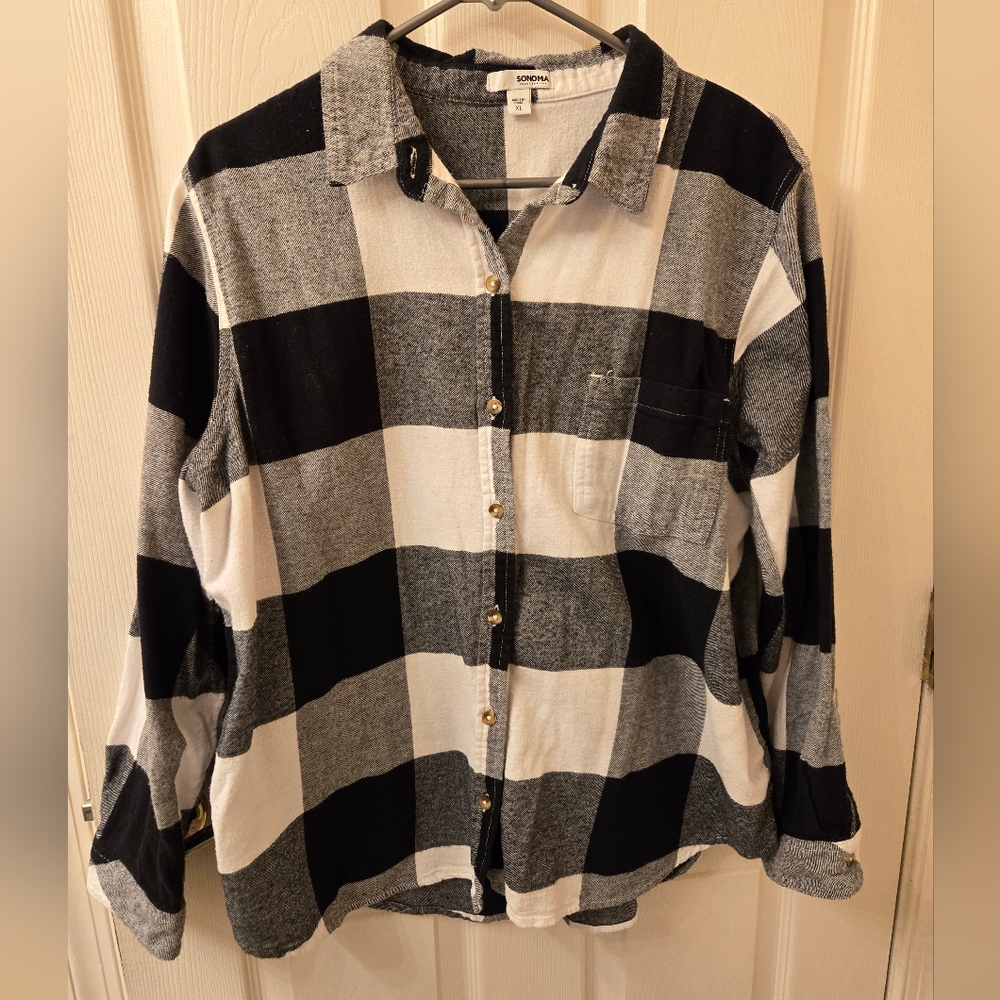 Sonoma Black and White Plaid Men's Shirt